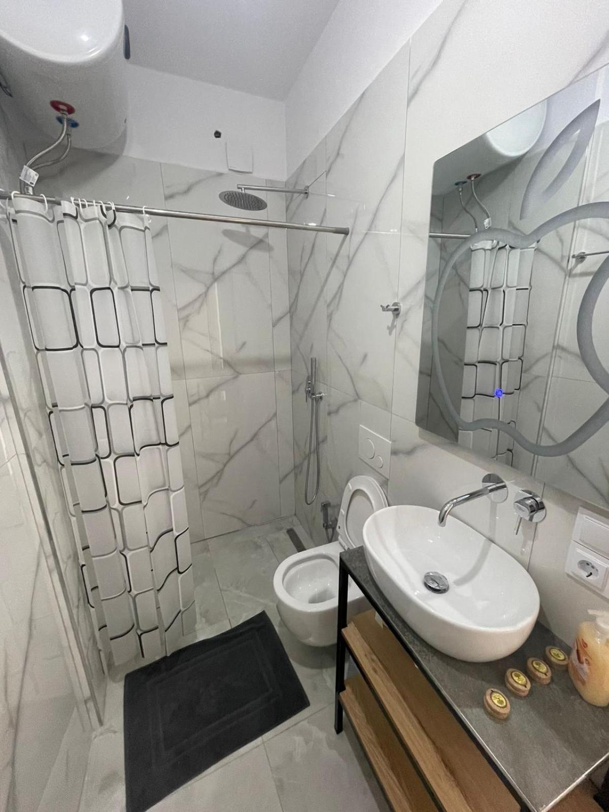 Vanesa Rooms Sarandë Eksteriør bilde